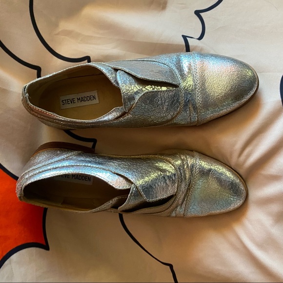 Steven Madden 'Catt' Silver Metallic Slip.On Loafers 🌵8 - Picture 2 of 11